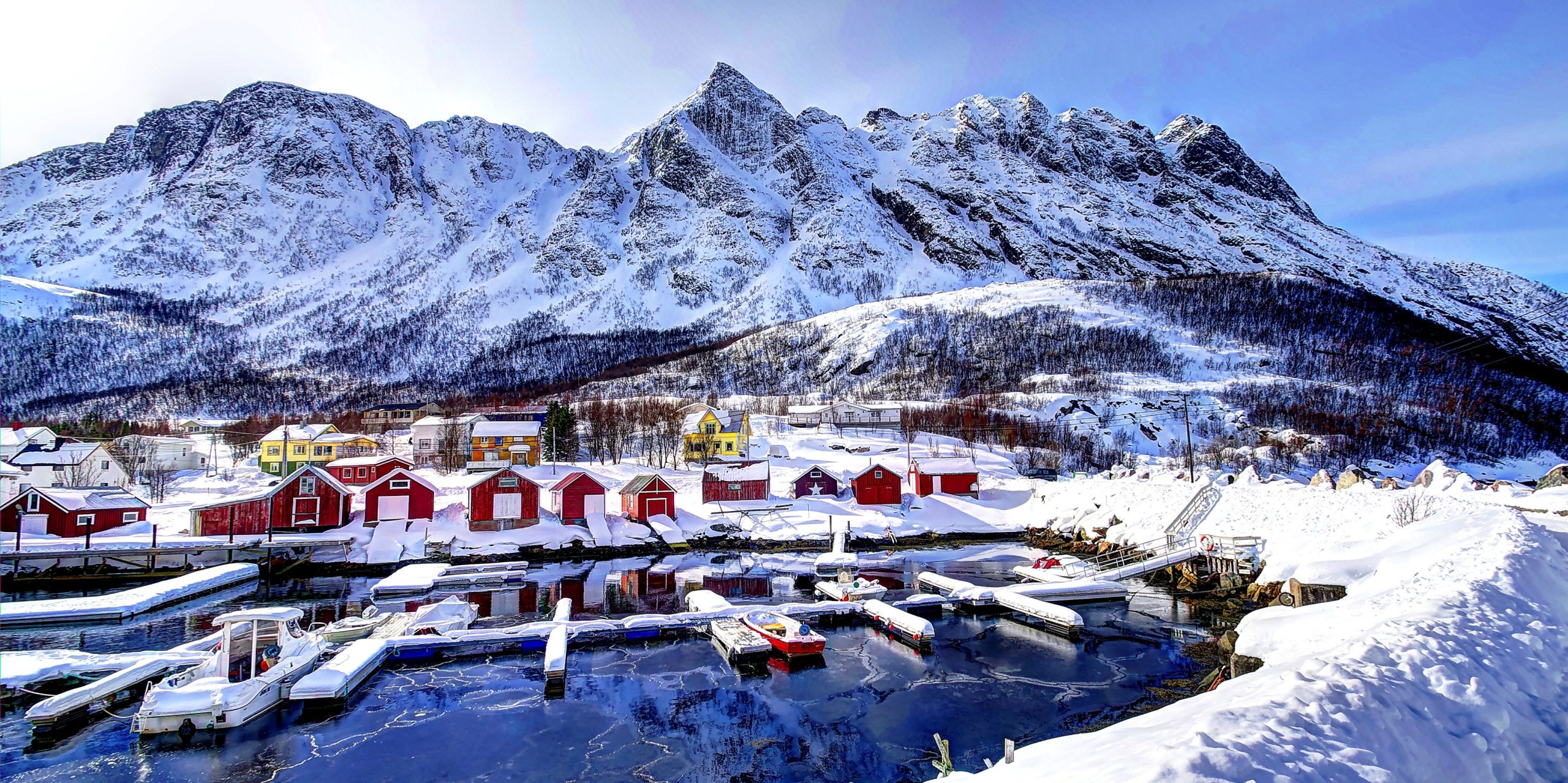 挪威冬季雪景壁纸 3602×1800 北欧风光高清壁纸 - 阿里文案馆